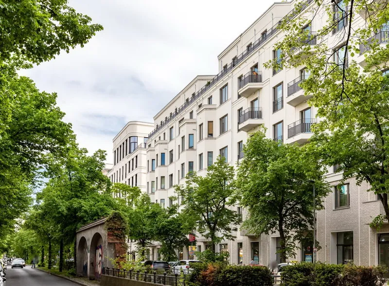 Neubau aus 2019 am Anhalter Bahnhof, Wannen- u. sep. Duschbad, EBK, Parkett, Balkon, Fußbodenhzg. — photo 1